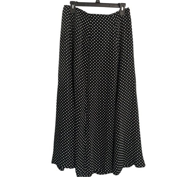 Liz Sport polka dot skirt - Picture 2 of 4